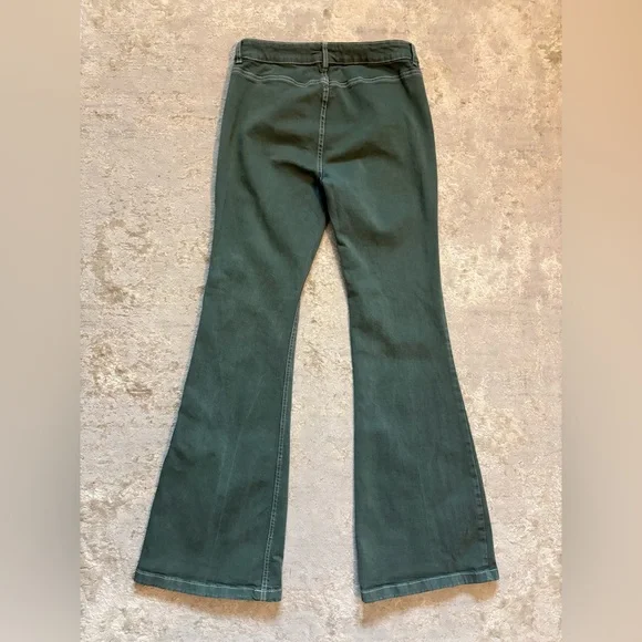 Garage Women's Juniors Green Low Rise Flared Jeans Size 7 - Picture 10 of 11